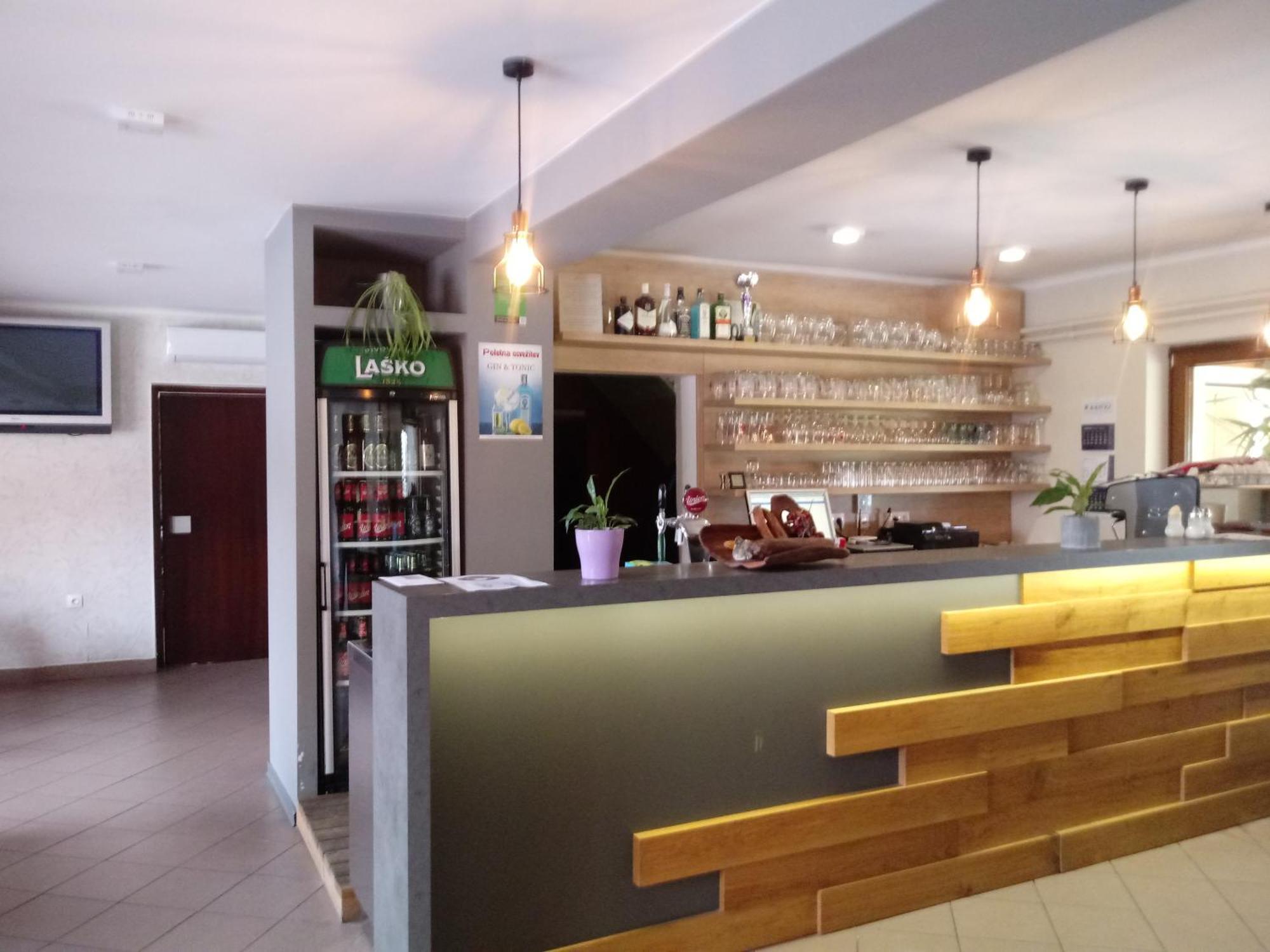 Guesthouse Zivko Dobrovce المظهر الخارجي الصورة