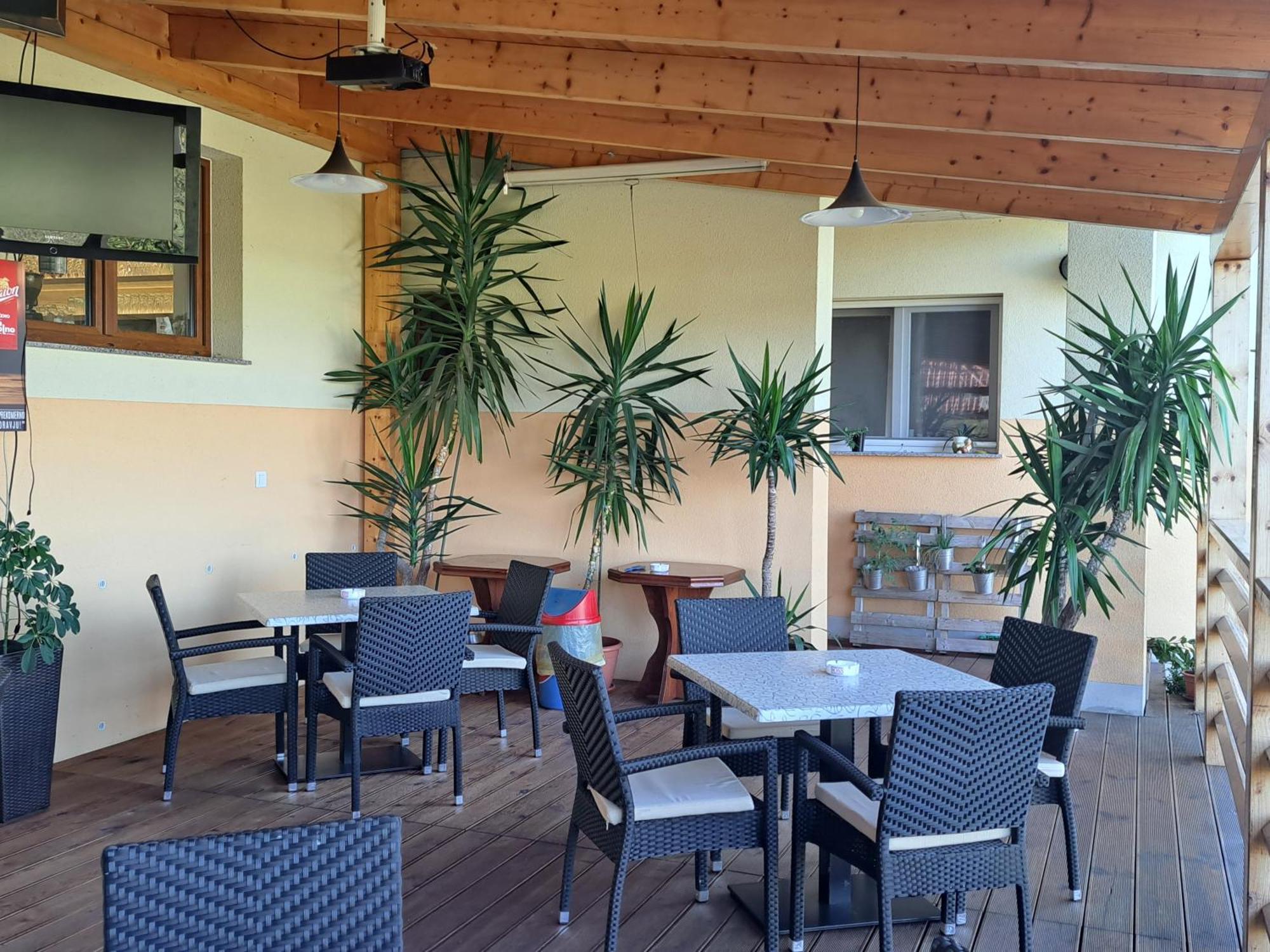 Guesthouse Zivko Dobrovce المظهر الخارجي الصورة